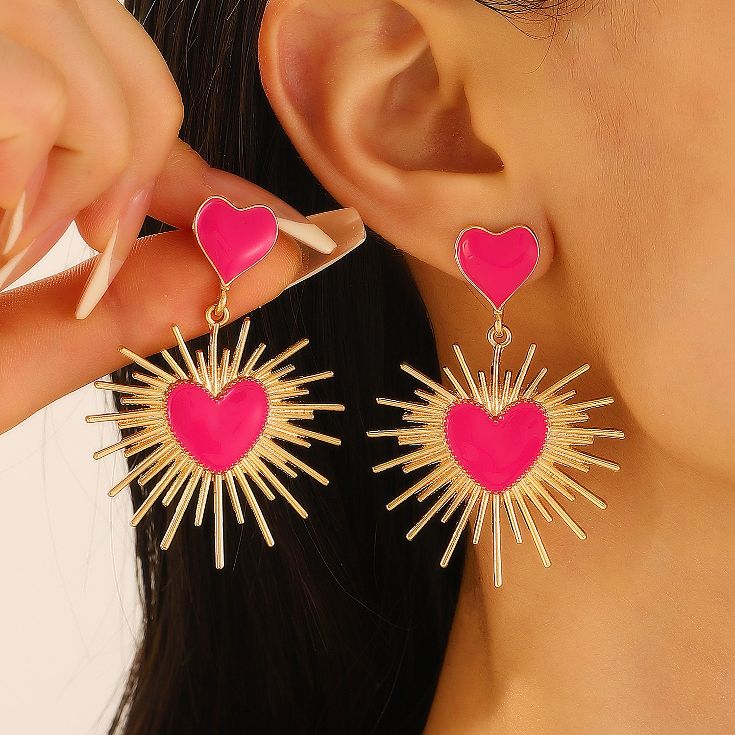 European and American cross-border geometric thorny heart-shaped earrings, women's ins style, simple and fashionable, heart-shaped oil-dropping stud earrings and earrings full figure