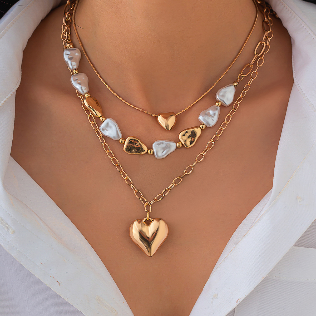 European and American cross-border jewelry, Baroque heart tassel pendant, collarbone chain, irregular flat pearl necklace set full figure