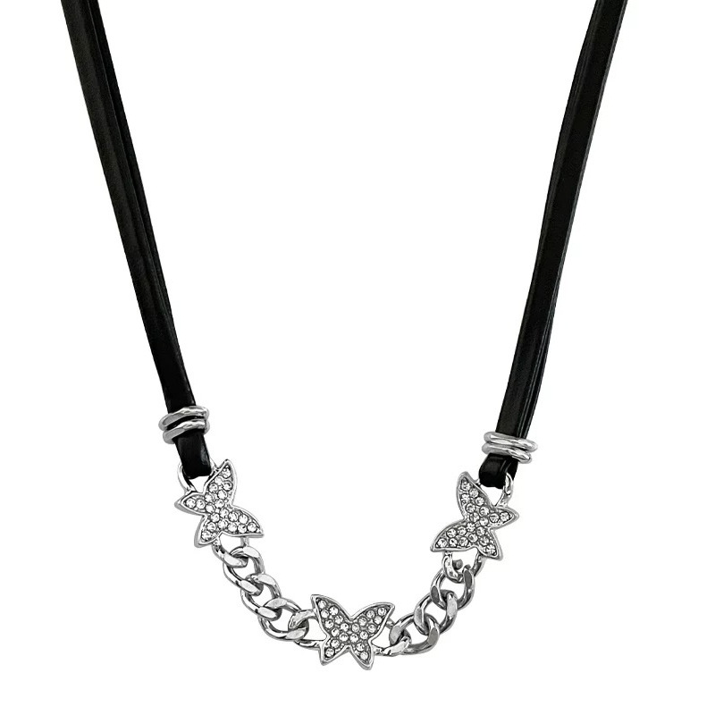 Sweet and cool chain butterfly necklace, fashionable and elegant for women, full diamond collarbone chain, niche and simple necklace trend Item Picture