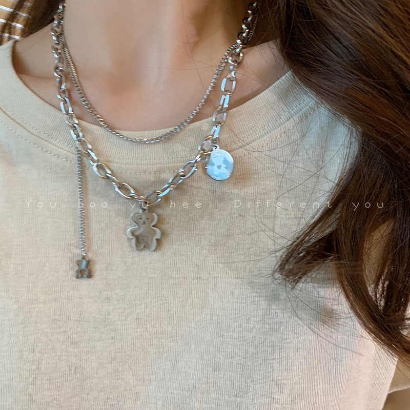 Double-layered bear light luxury necklace for women, Instagram hip-hop hot girl, niche design sense, collarbone chain, cold style, layered accessory Specification drawing