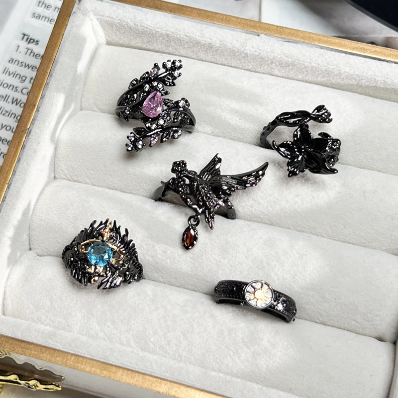 European and American dark thorn flower punk personality ring, gender-neutral style crow trendy cool sunflower two-color index finger ring details Picture