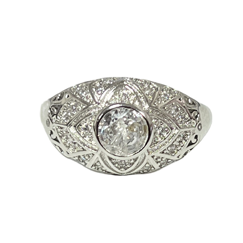 The new Starlight Mid-style, niche and high-end four-leaf clover fashion open ring is an exquisite and cold style ring on Instagram Item Picture