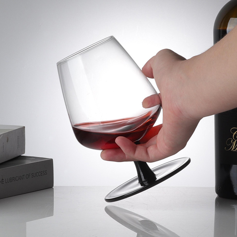 Wholesale of household untoppling brandy wine glasses with high appearance standards, crystal glass short legs, whisky and spirits glasses Specification drawing