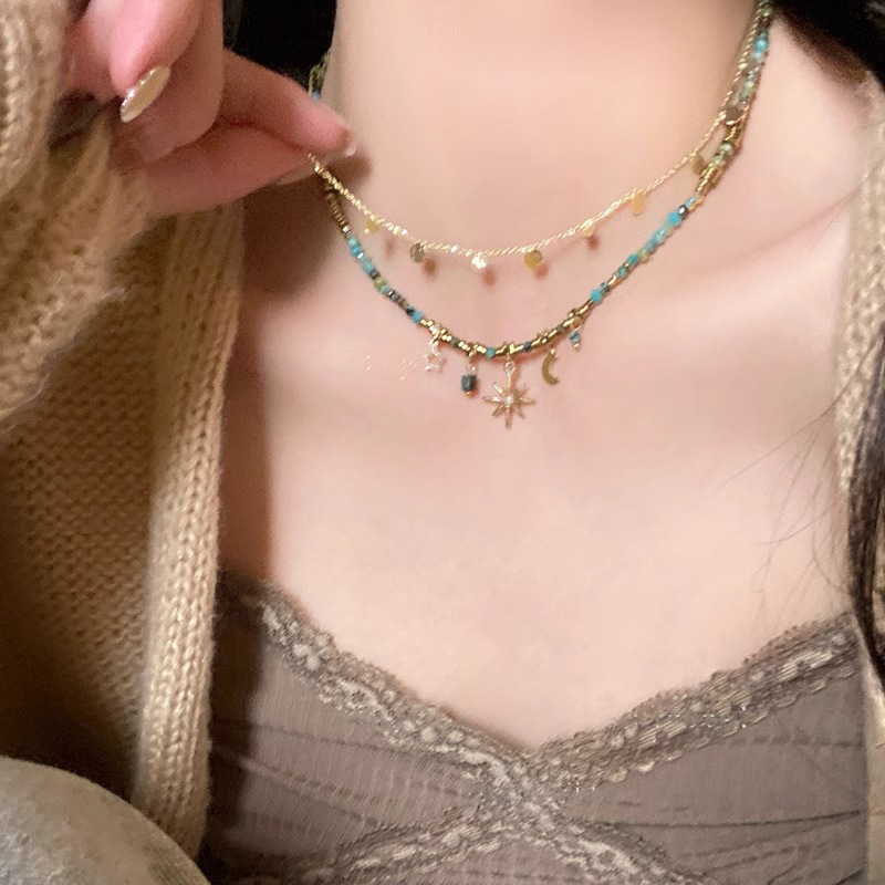 A retro beaded stacked necklace for women, a light luxury and niche Bohemian sunflower collarbone chain neck accessory Specification drawing