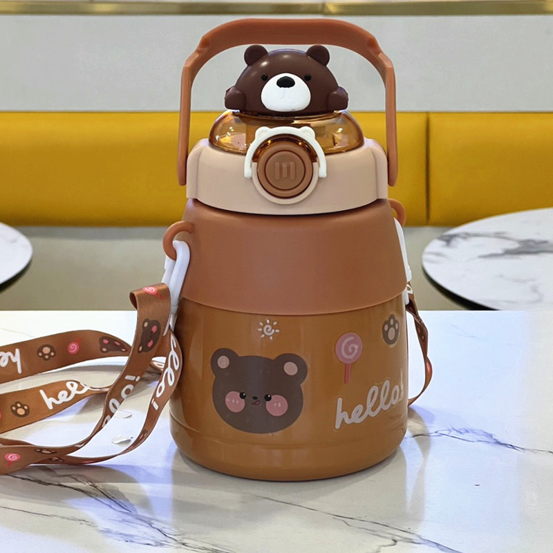 New large-capacity children's insulated cup, 304 stainless steel wholesale, high appearance level water bottle, portable DIY large-belly insulated cup Application Scenario