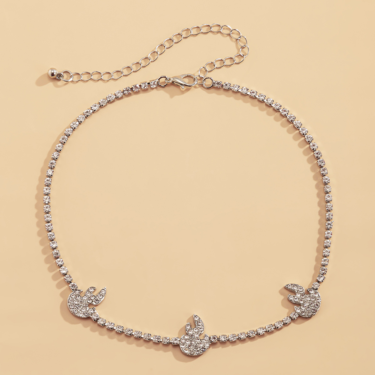 European and American cross-border jewelry: simple style diamond flame necklace, elegant full diamond cold style choker necklace Specification drawing