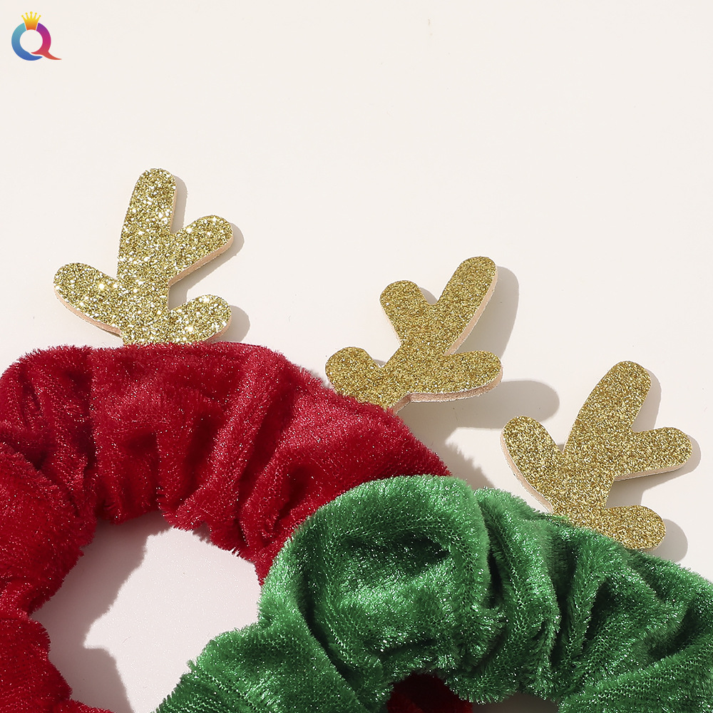 Qiyue's new autumn and winter Christmas large intestine hair band is cute and simple. It features a deer velvet hair cord and a large intestine hair band as a hair accessory Application Scenario