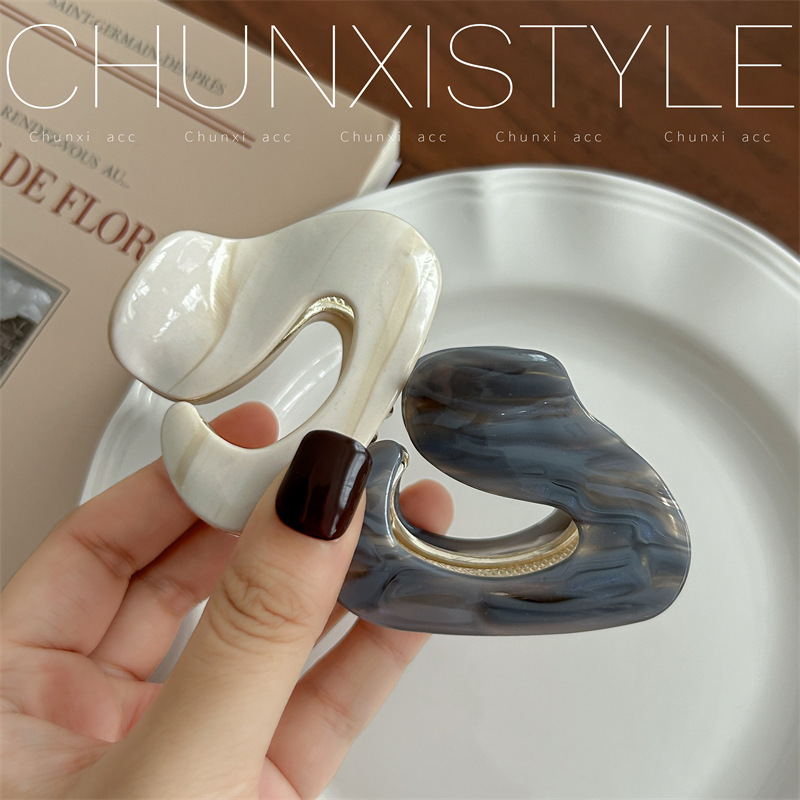 2024 New style upgrade ~ Simple acetate hair clip, gripper, high-end metal clip headwear, shark clip at the back of the head details Picture