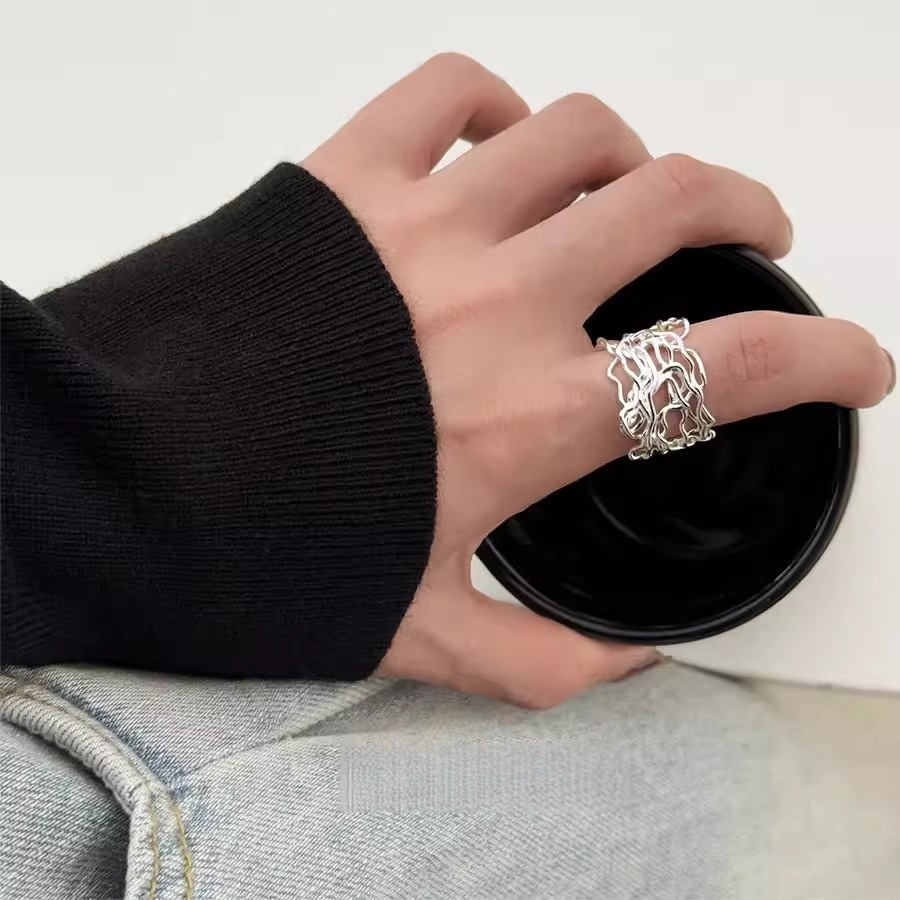 Irregular-woven mesh hollowed-out line ring for women, 925 sterling silver, with a unique ins style, light luxury and niche high-end ring Application Scenario