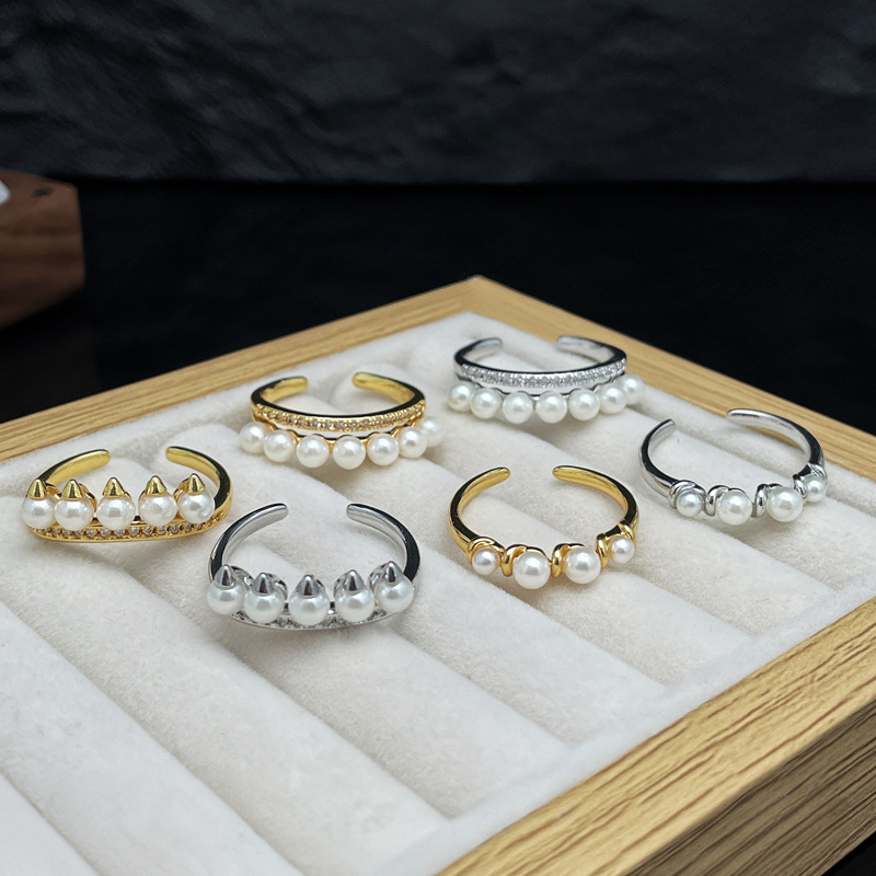 A super fairy-like French niche design pearl zircon ring for women, a new high-end, sweet and cool, exquisite layered index finger ring details Picture