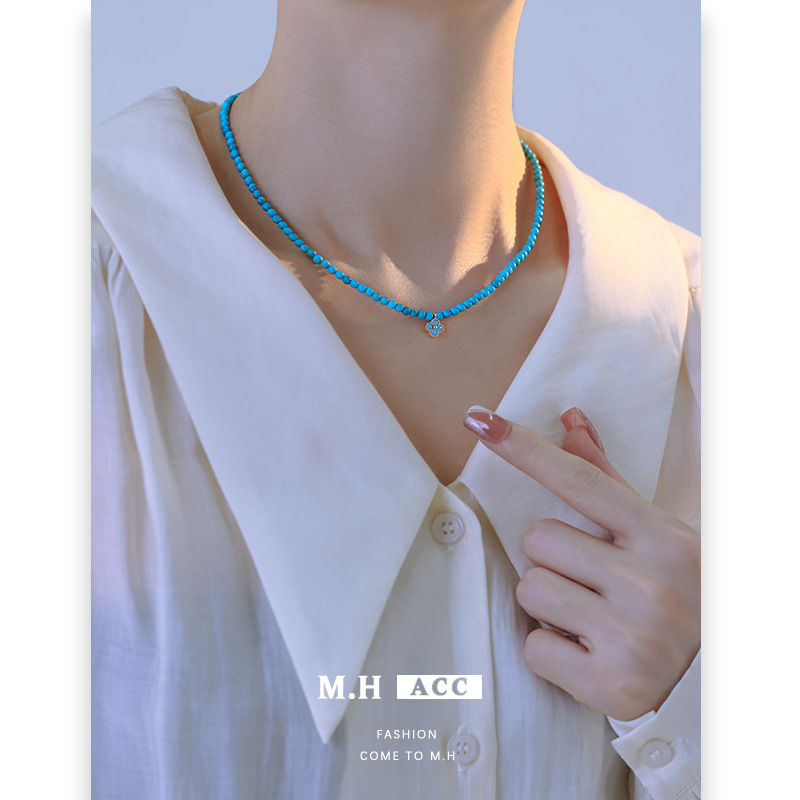The 2025 summer new four-leaf clover Turquoise necklace is a light luxury, fashionable, versatile and high-end collarbone chain that makes the skin look fairer Specification drawing