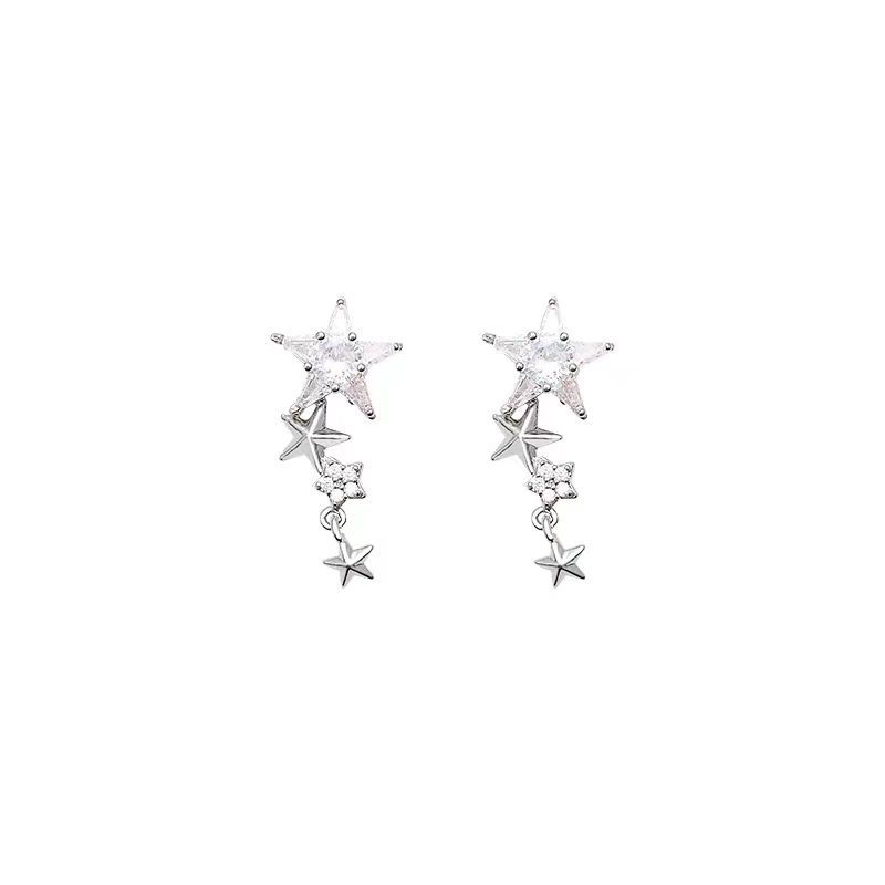 "Starlight Condenses into a River" exudes a sense of sophistication to the fullest! S925 Silver Needle diamond-encrusted five-pointed star earrings, long stud earrings Item Picture