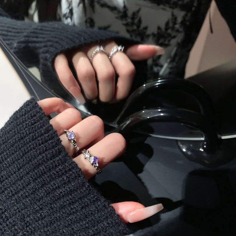 ins cold and minimalist design sweet and cool ring for women, a niche purple diamond lava cross chain open-mouth food ring details Picture