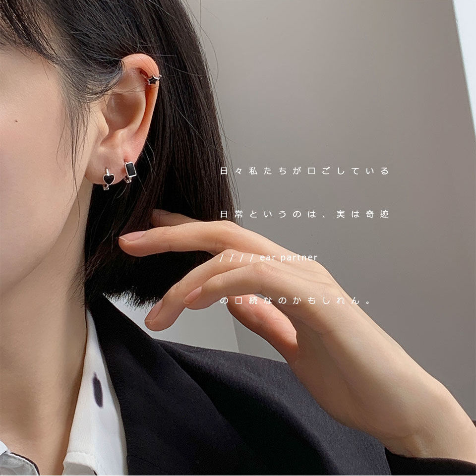 s925 silver ear rings for women, retro Hong Kong-style, simple heart-shaped ear buckles, Korean style, individual style, stud earrings Application Scenario