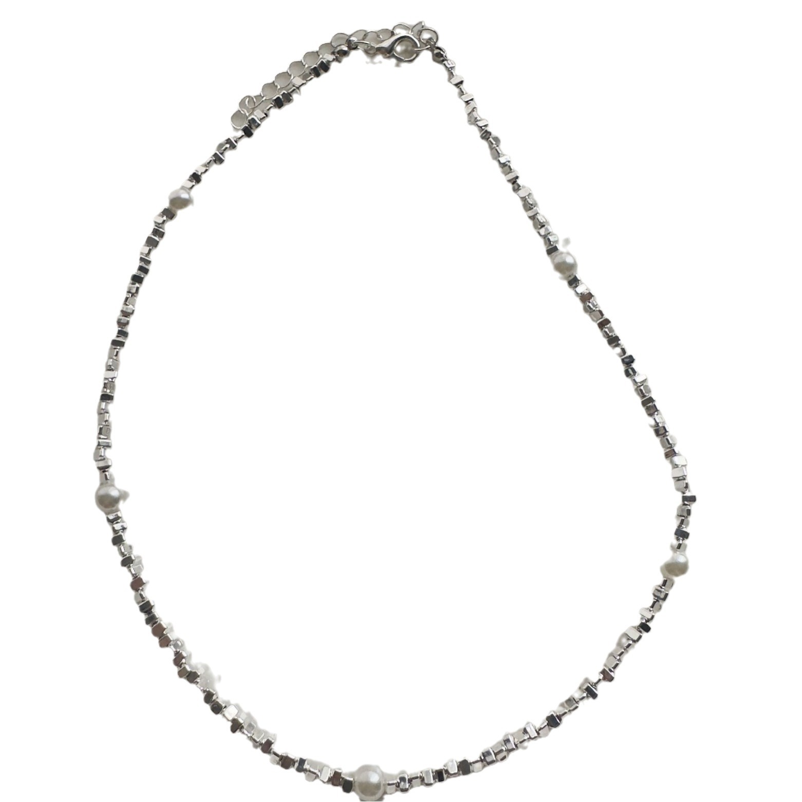 French silver imitation pearl necklace with a niche design sense for women, 2024 new light luxury neckchain and collarbone chain accessory Item Picture