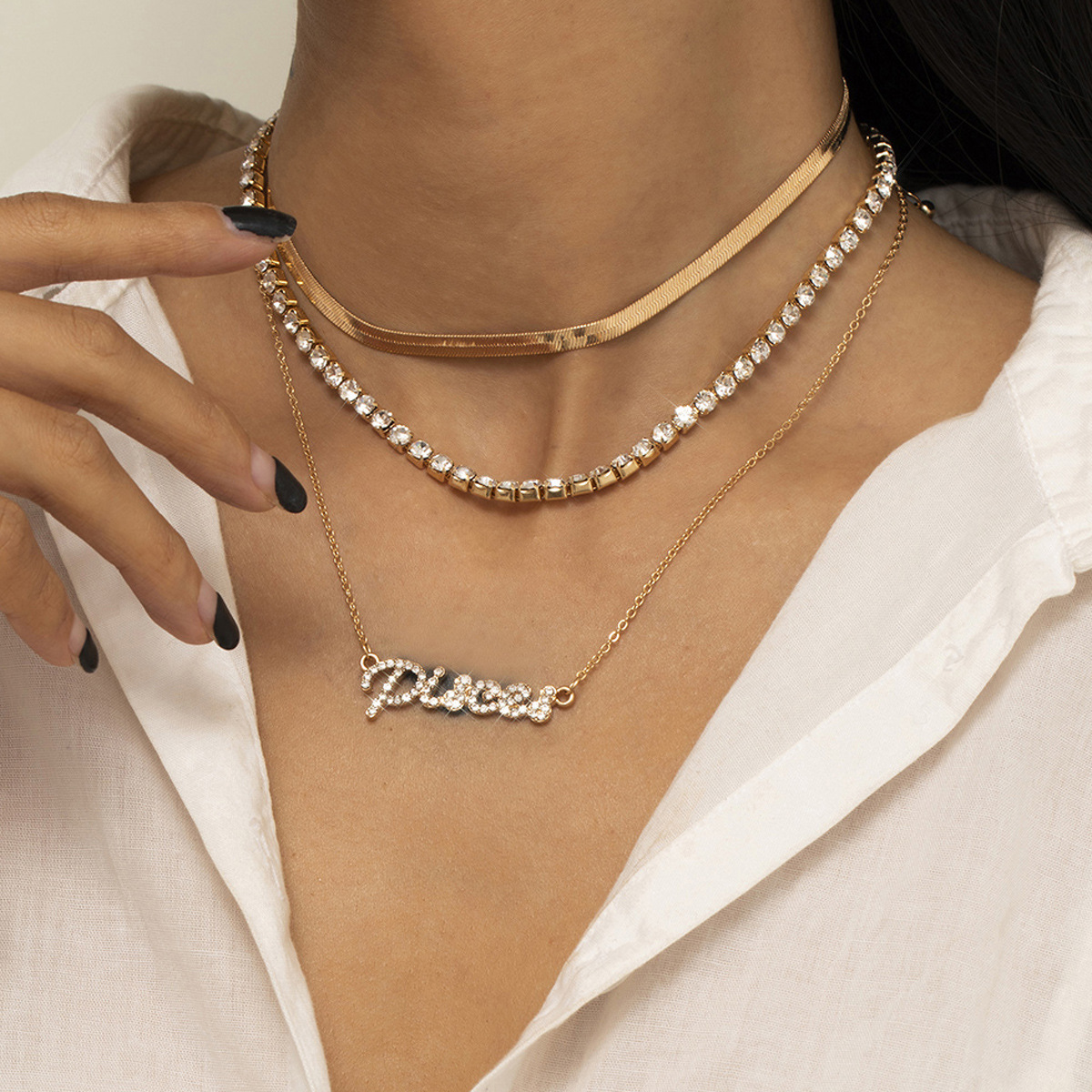 European and American cross-border jewelry, simple and retro flat snake claw chain, multi-layer necklace, women's personalized diamond-encrusted letter pendant necklace details Picture