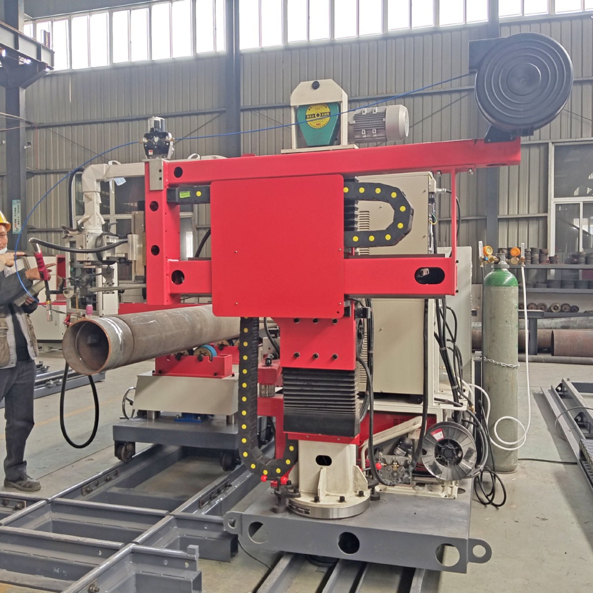 The automatic pipe welding machine supports welding processes such as TIG, MIG, and SAW, and is suitable for different wall thicknesses Application Scenario