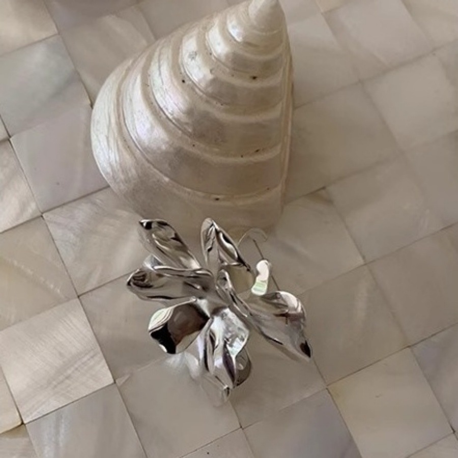 Korean-style multi-layered flower ring for women, exaggerated and eye-catching index finger ring, niche design, high-end and versatile open ring Specification drawing