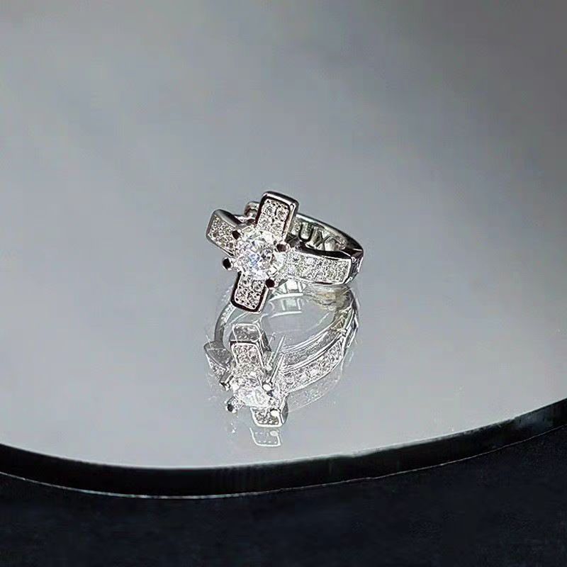 Cross earrings, men's trendy zircon stud earrings, ins, niche micro-diamond-encrusted hip-hop men's high-end and elegant couple earrings Specification drawing