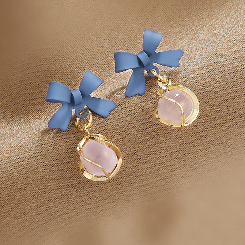 925 Klein Blue cat's Eye Stone Earrings, elegant, high-end and versatile. Bow stud earrings, a new trendy Instagre for women full figure