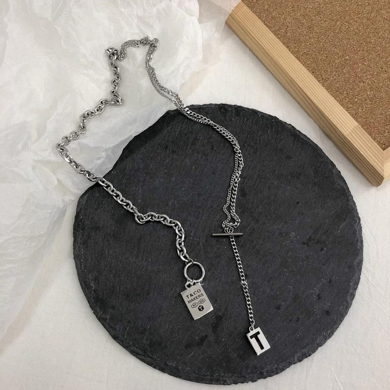 Long titanium steel sweatshirt necklace for women, light luxury and niche, paired with sweater chain, high street men, trendy hip-hop androgical style accessories details Picture