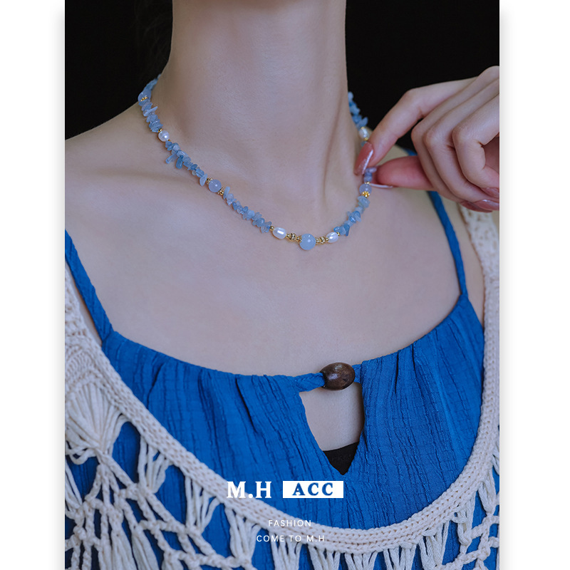 New irregular aquamarine freshwater pearl necklace, high-end, sweet and ethereal collarbone chain, versatile necklace wholesale details Picture