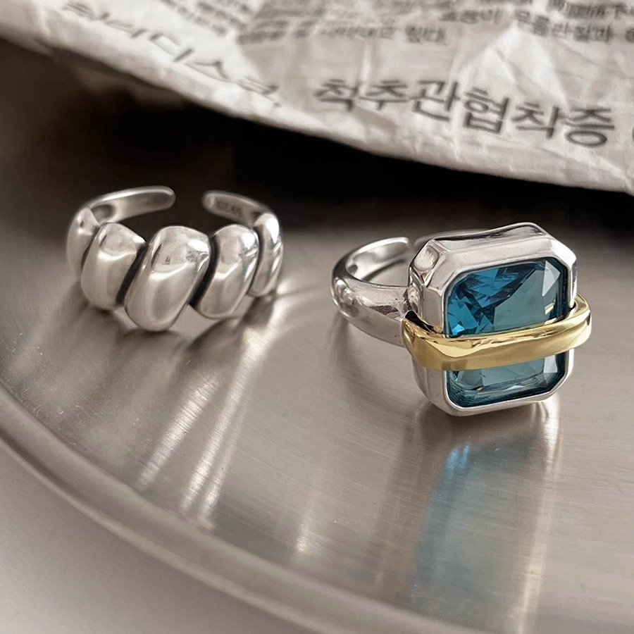 925 sterling silver square sapphire ring, women's retro aged InS-style simple open ring, high-end index finger ring Item Picture