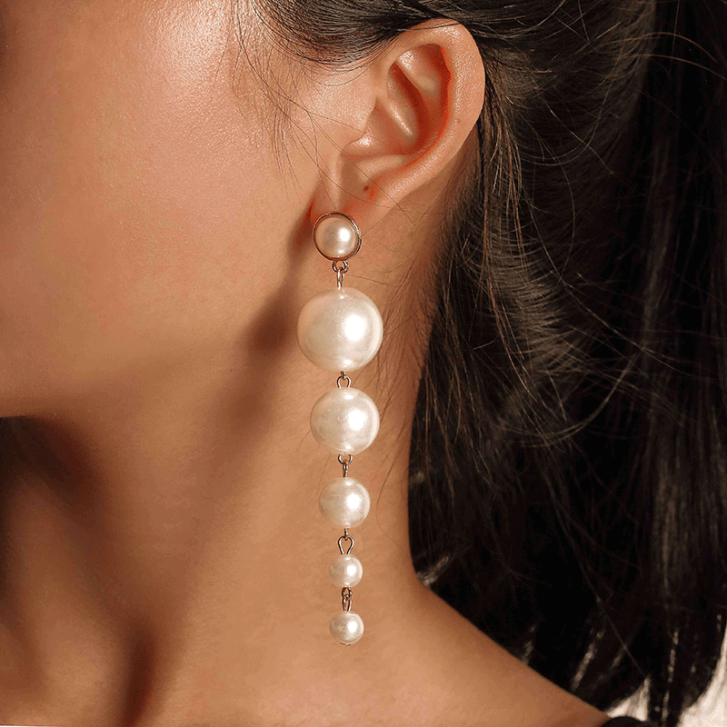 Wholesale of elegant large string of long pearl earrings and Baroque exaggerated long earrings from Japanese and Korean socialites full figure