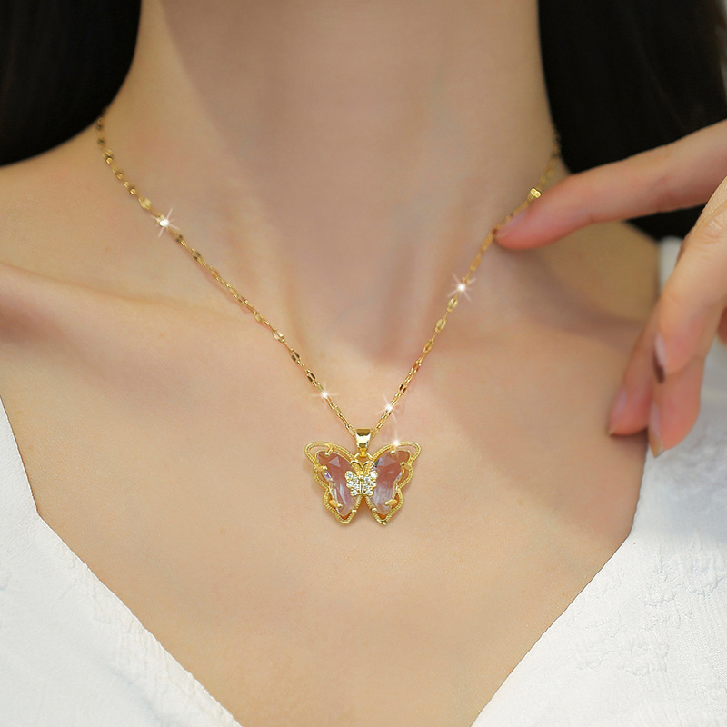 【 Titanium Steel 】 Light luxury, elegant and individual, hollowed-out butterfly necklace, versatile collarbone chain for female Internet celebrities, titanium steel chain details Picture