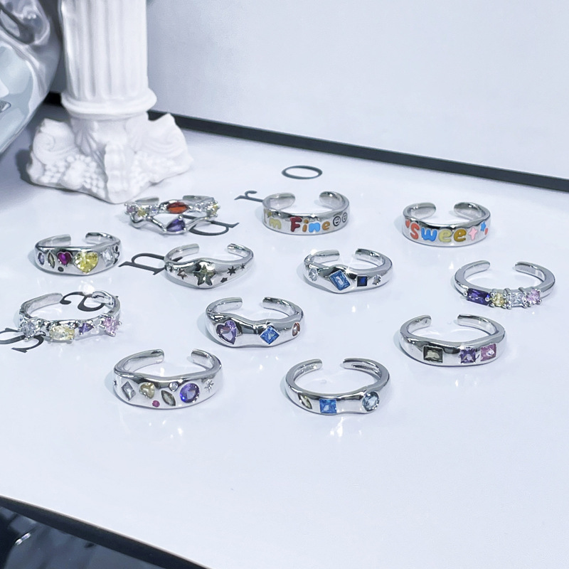 Sweet and cool, light luxury, high-end color diamond open ring for women on Instagram, cold style, hot girl, fashionable and versatile, elegant index finger ring full figure