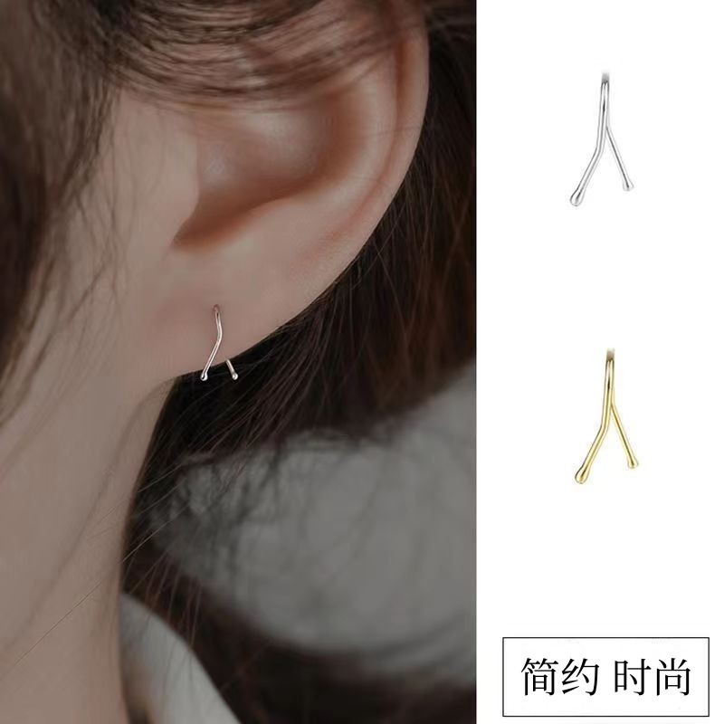 Simple line stud earrings for women with a niche design sense on Instagram, a new Korean style trendy and versatile daily ear accessory full figure