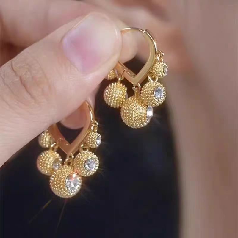The 2025 new "Five Blessings Arrive at the Door" durian Ball earrings are a unique and niche earring for women, exuding a sense of high-end elegance and refinement thumbnail