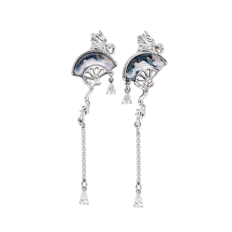 New Chinese-style national trend dragon fan earrings, silver needle, high-end retro earrings, Chinese-style trendy and elegant earrings wholesale Item Picture