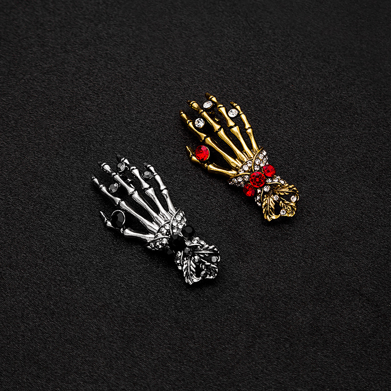 European and American exaggerated Halloween skeleton palm diamond-encrusted retro punk brooch, trendy hip-hop pin and collar pin details Picture