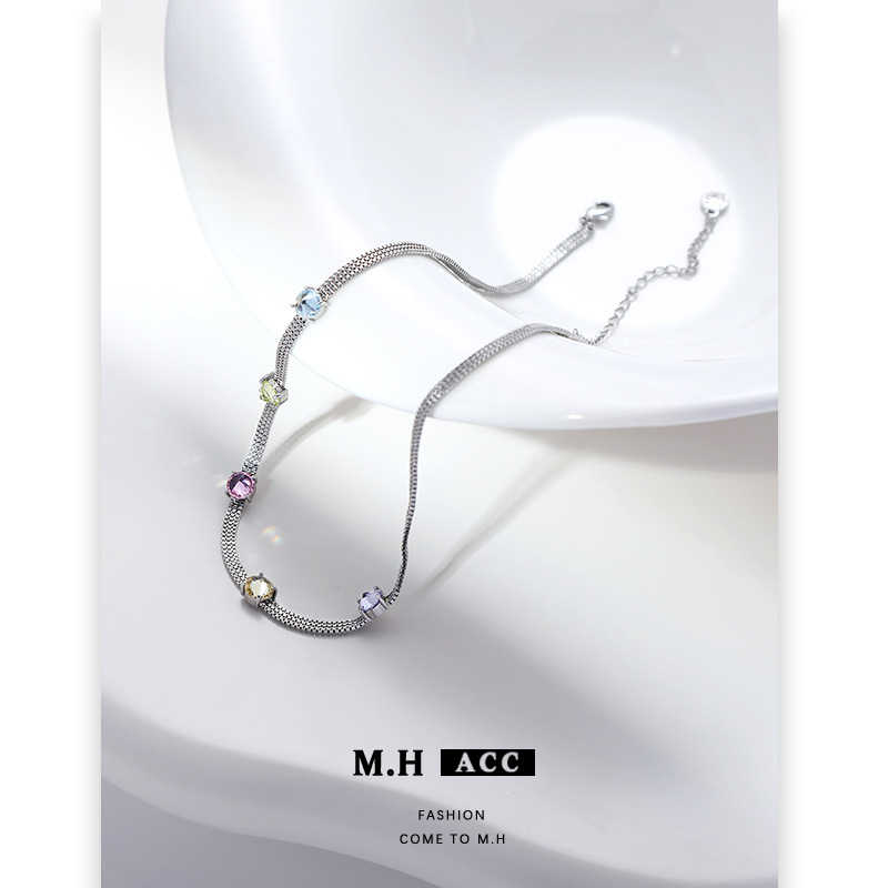 Wholesale of colorful gemstone necklaces, simple and niche hip-hop and hot girl style collarbone chains, elegant and high-end, versatile accessories details Picture