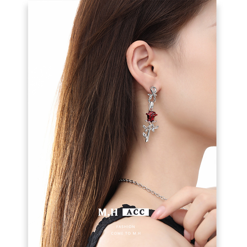 ins Rose earrings 925 silver needle, high-end and niche design, stud earrings, fashionable and hot girl style earrings wholesale details Picture