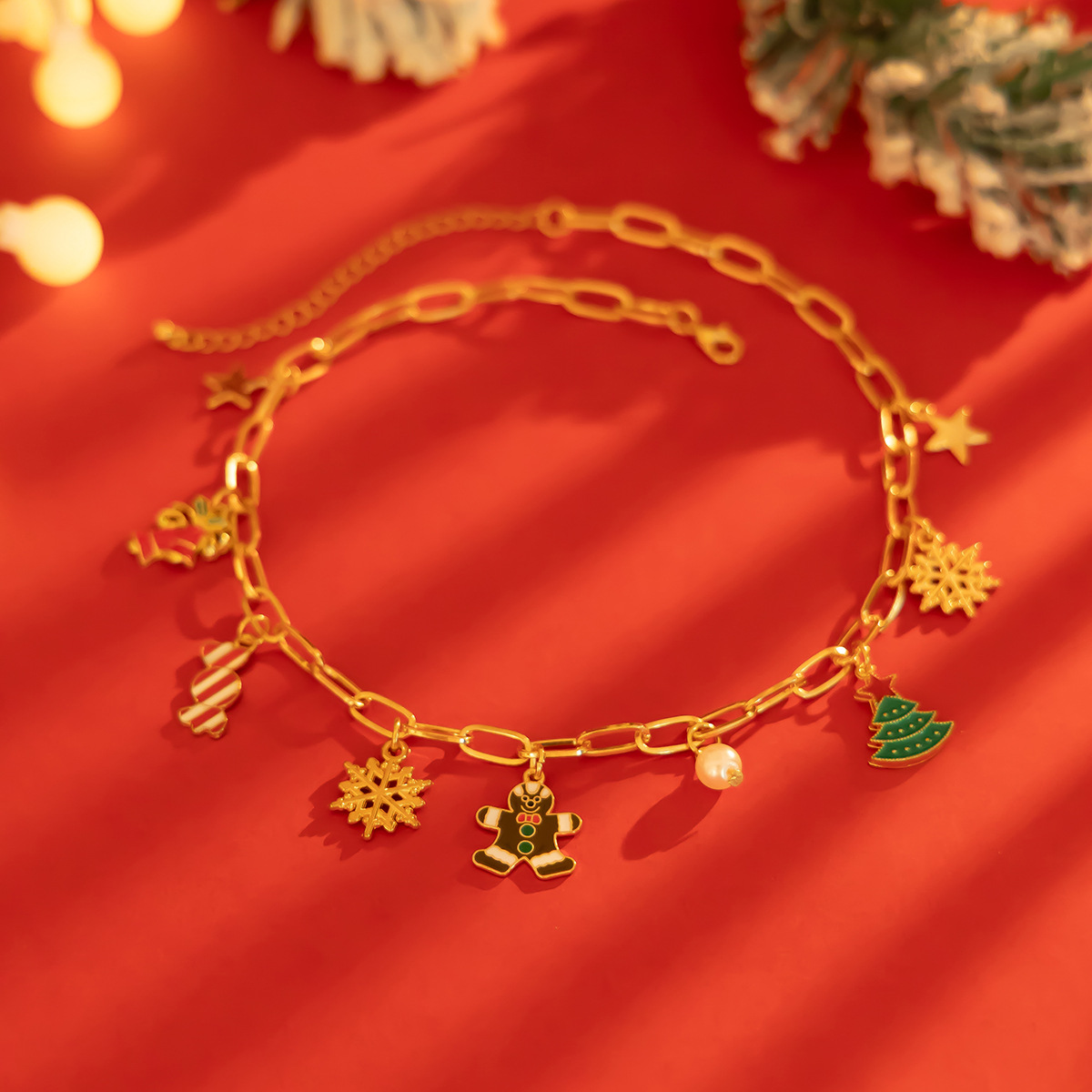 European and American cross-border jewelry Christmas fashion bell Christmas tree necklace light luxury style metallic collarbone chain set Application Scenario