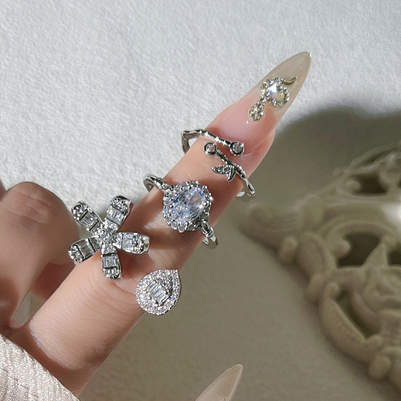European and American light luxury fashion pigeon egg full diamond open ring, women's flower micro-inlay, elegant and high-end, niche index finger ring details Picture