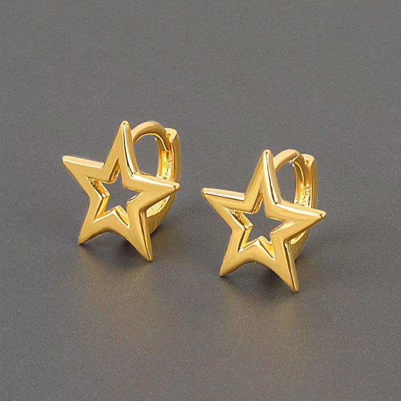 The simple and versatile five-pointed star ear stud is a unique, niche, fashionable and everyday ear stud with a sense of design and is a popular earring accessory full figure