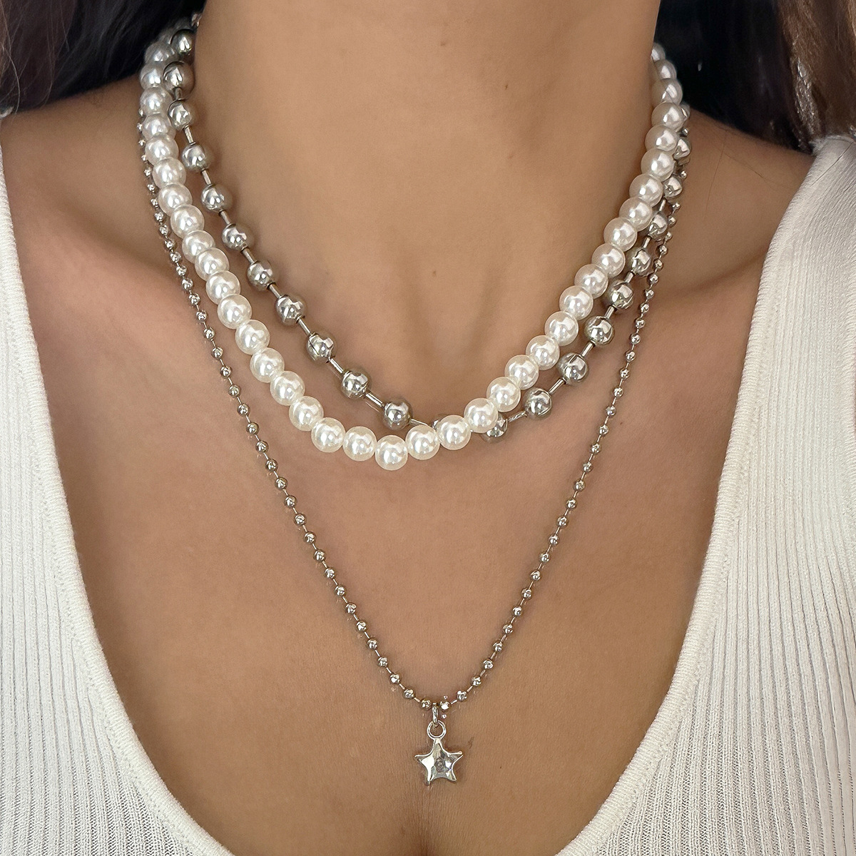 European and American cross-border punk style sweet and cool multi-layer beaded stacked necklace simple star necklace imitation pearl jewelry full figure