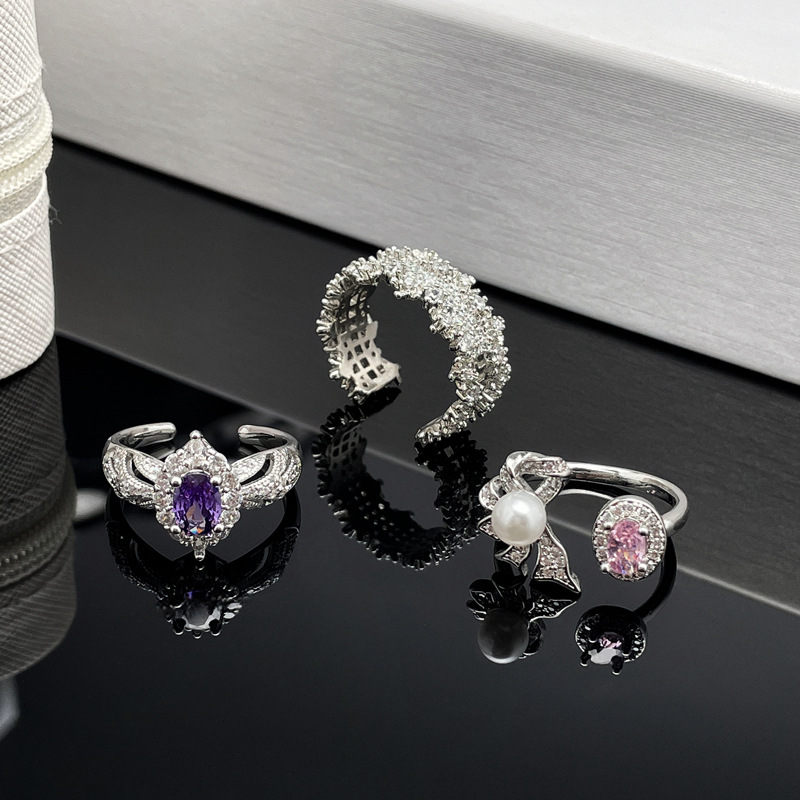 A light luxury European and American fashion pink diamond bow open ring for women, full diamond texture, sweet and cool, versatile and high-end ring trend details Picture