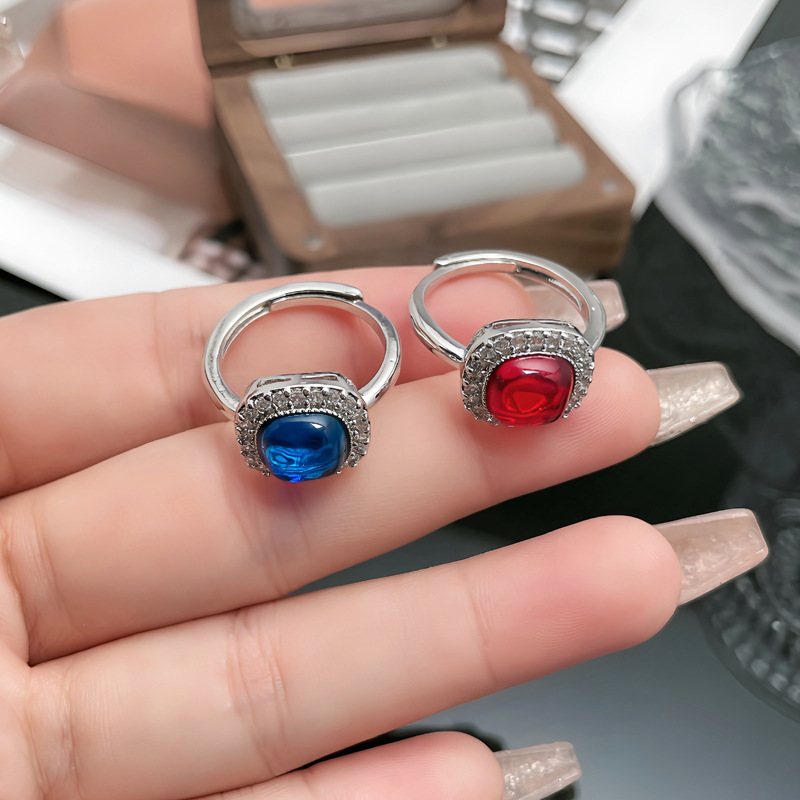High-end retro candy colored gemstone ring for women, adjustable and versatile, sweet and cool, fashionable and light luxury style food ring full figure