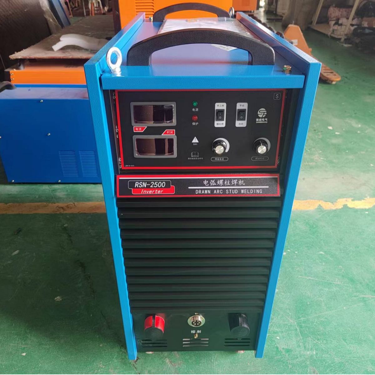 The RSN-2500 stud welding machine for bridge floor slabs, shear nail machine and stud machine ensures a firm arc welding Application Scenario