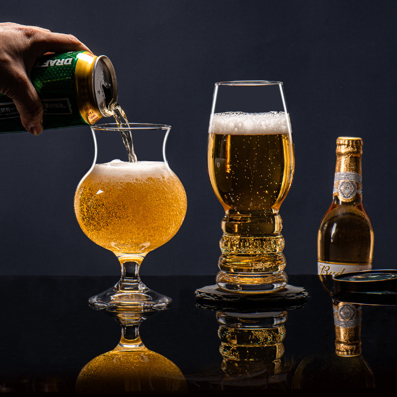 High-end craft beer mugs, high-end glass large-capacity popular beer mugs, large creative wheat draft beer cups full figure