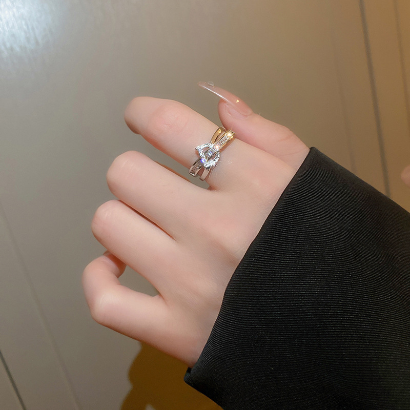 A light luxury and cold style, full diamond zircon letter D open ring, a niche design for women, fashionable, individual and high-end ring details Picture