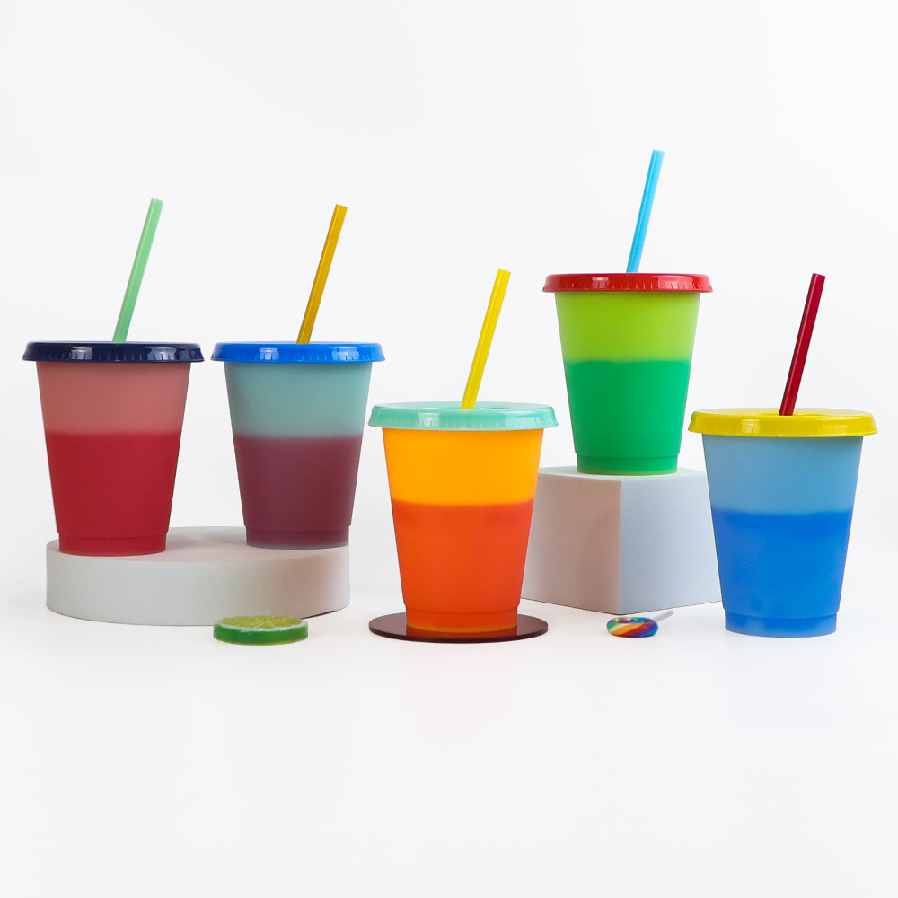 Factory direct supply 16oz single-layer plastic color-changing cup fruit tea cold drink, temperature-sensitive color-changing straw cup in stock full figure