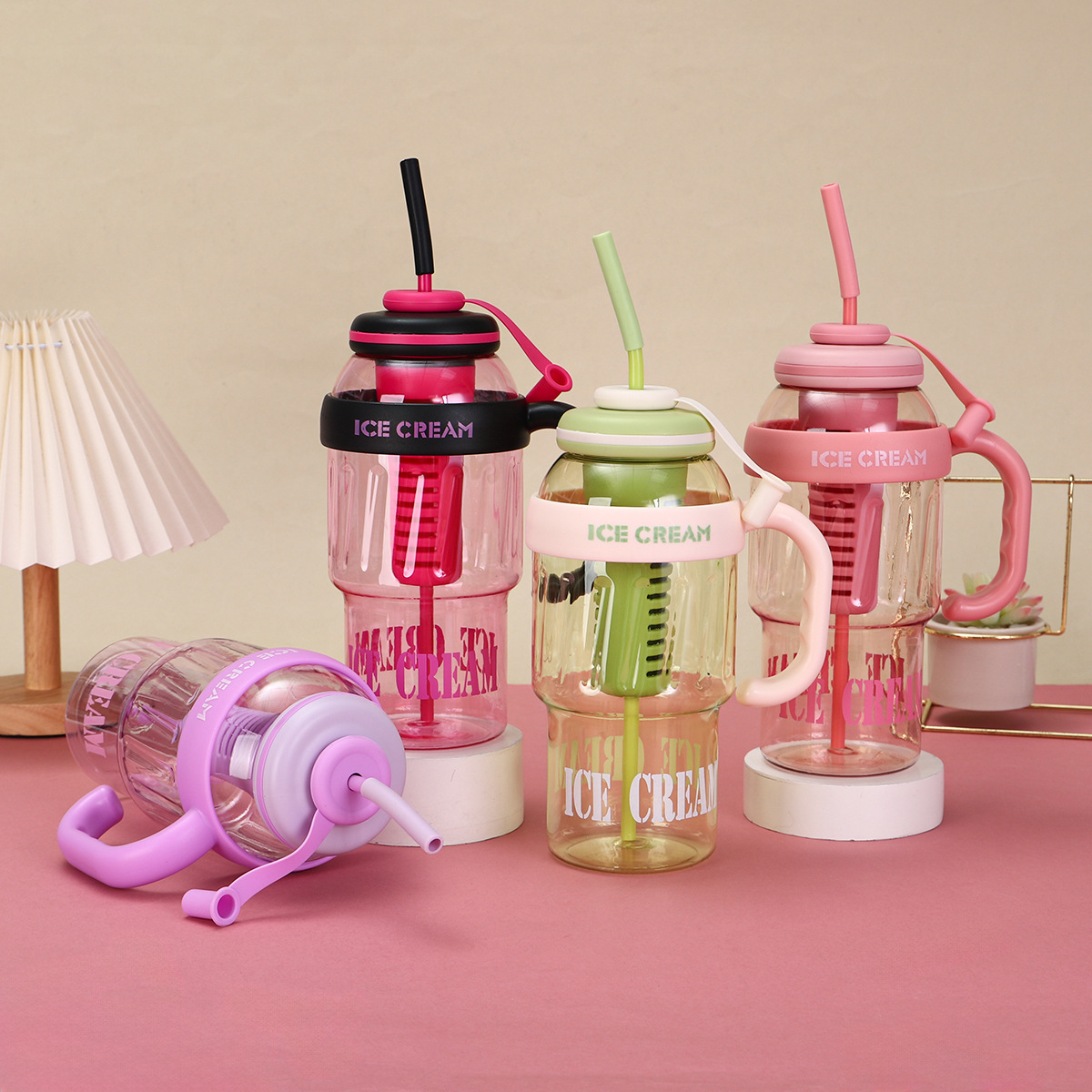 Summer Internet celebrity Ins-style plastic cup, high appearance level, handle straw cup, large capacity, high-temperature resistant, portable and easy to use full figure