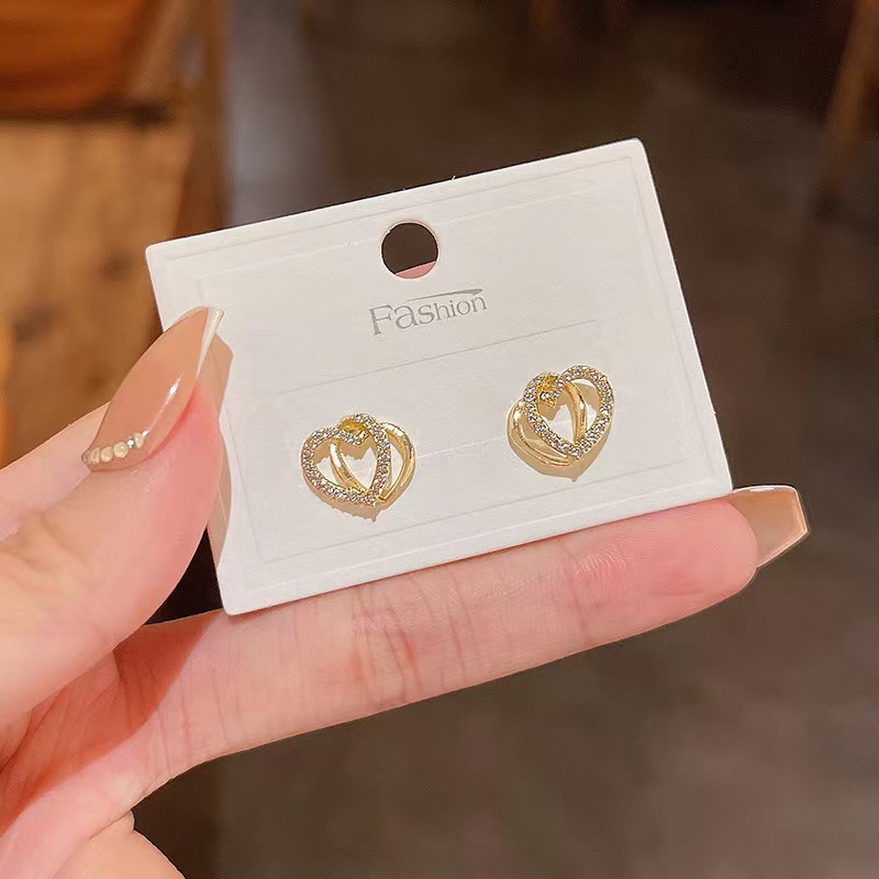 High-end and ink-style earrings, new personalized earrings from Japanese and Korean Internet celebrities for autumn and winter, double-layer hollowed-out heart-shaped earrings for women full figure
