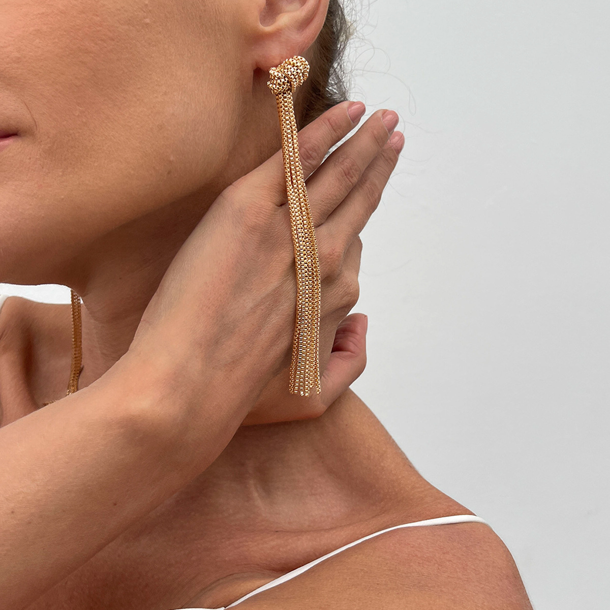 European and American cross-border jewelry: Simple Y-shaped metal tassel plain chain necklace, cold style, multi-layer CCB bead collarbone chain Specification drawing