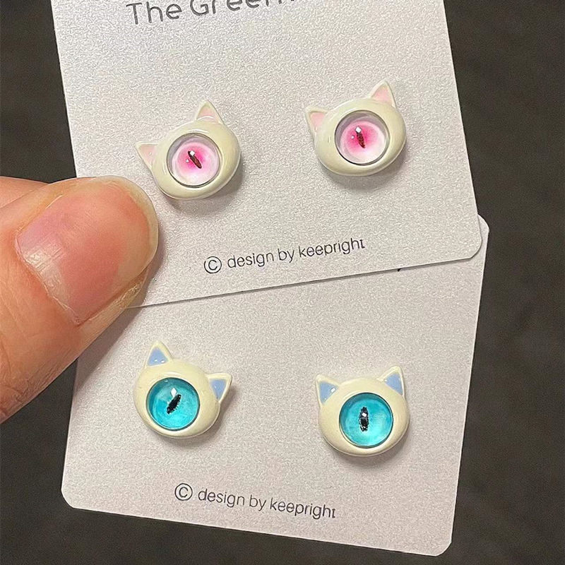 In 2025, the new trendy one-eyed little monster stud earrings exude a feminine charm and a high-end, unique and niche design full figure